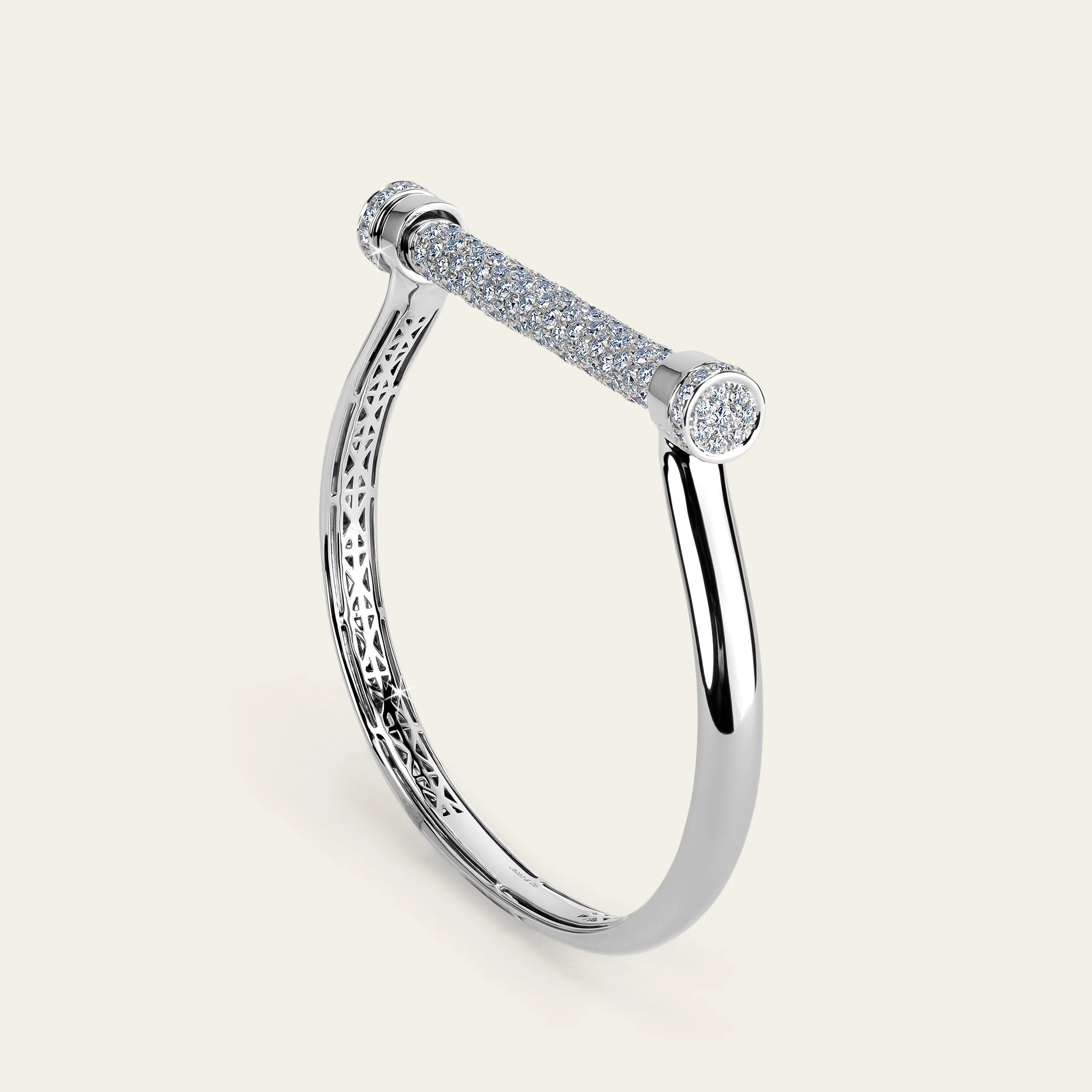 Jacob & Co. エストリボ バングル 18Kホワイトゴールド ダイヤモンド 正面