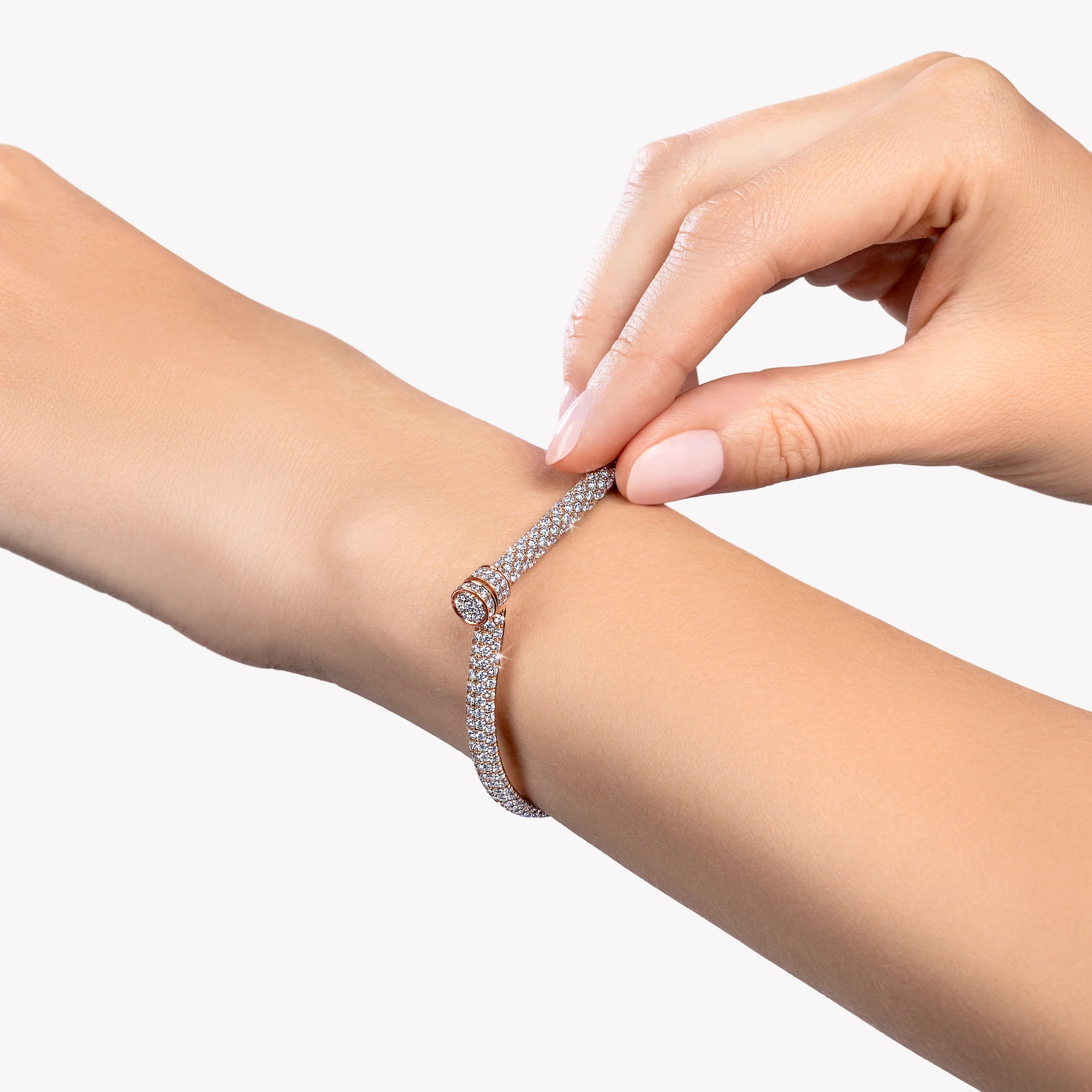 エストリボ バングル ダイヤモンドセッティング 詳細