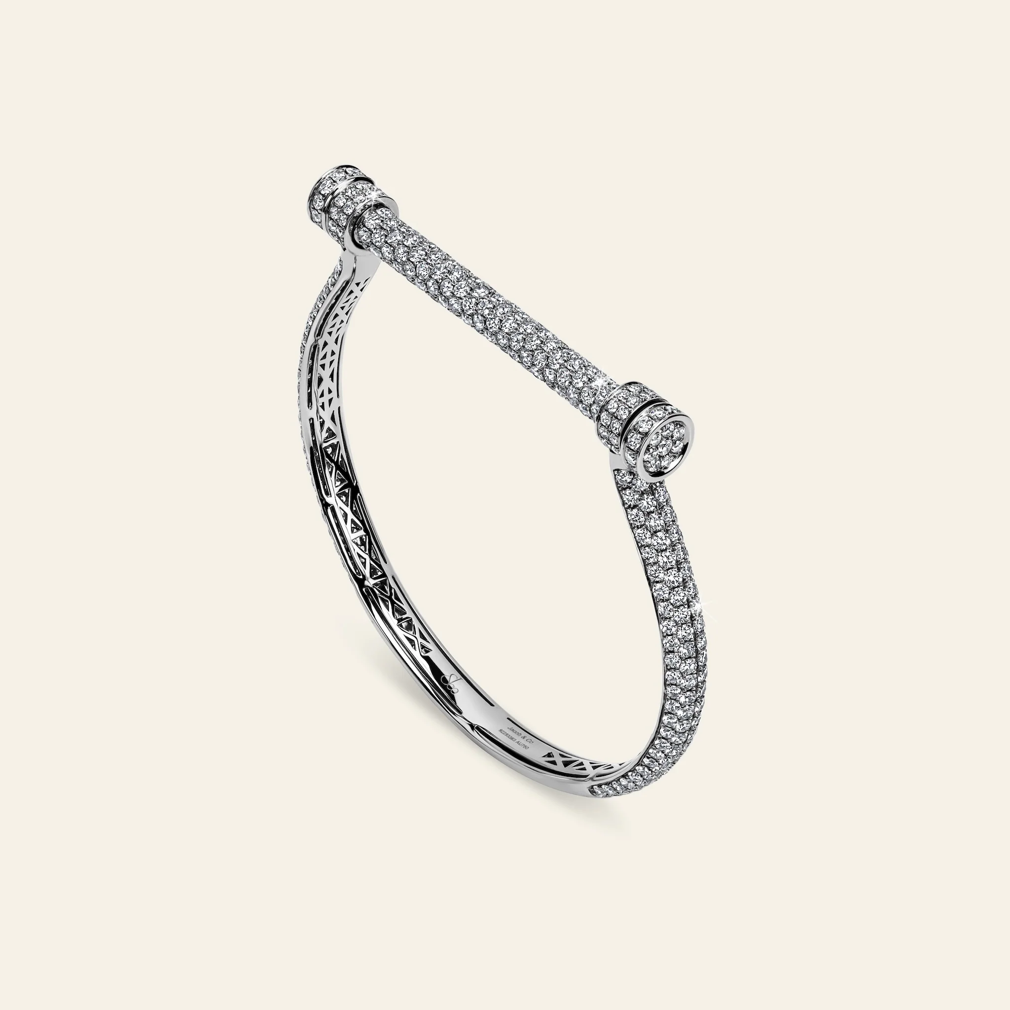 Jacob & Co. エストリボ フルダイヤモンド バングル 18Kホワイトゴールド 正面