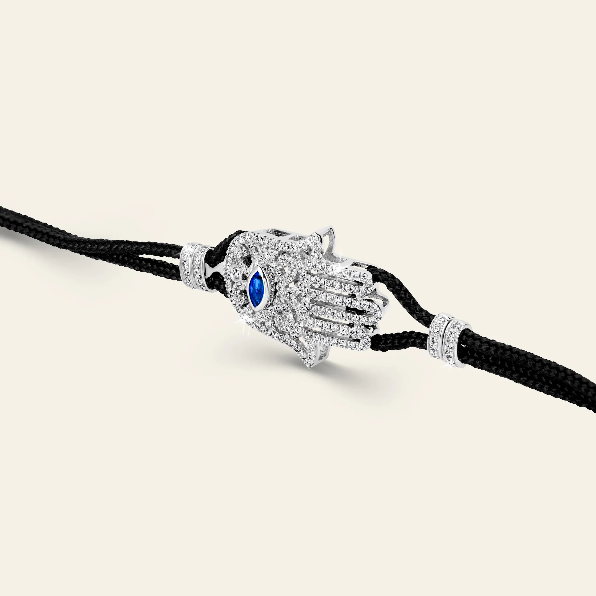 ジェイコブ エビル・アイ コレクション 18KWG ブレスレット 着用画像