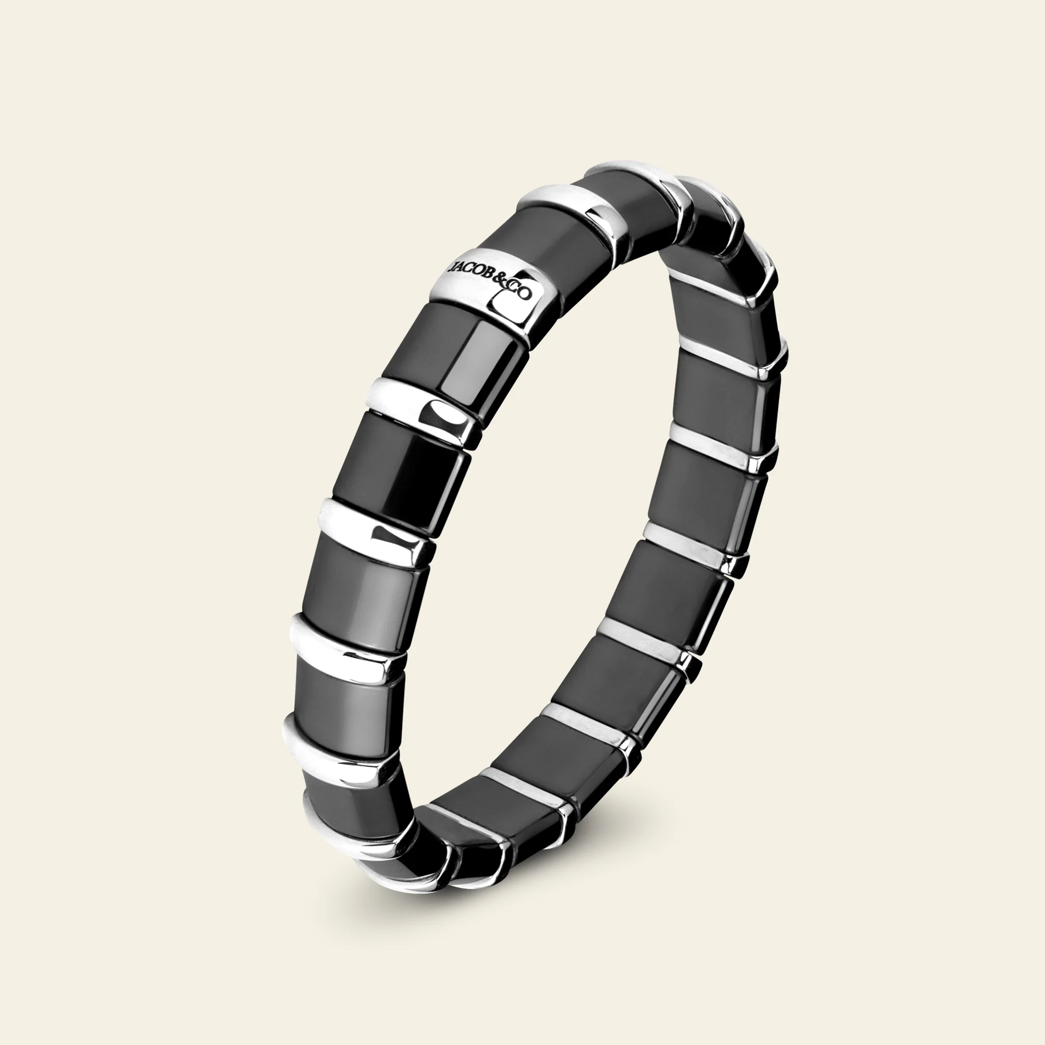 力強い輝きを放つヘマタイトストーン デザイン詳細