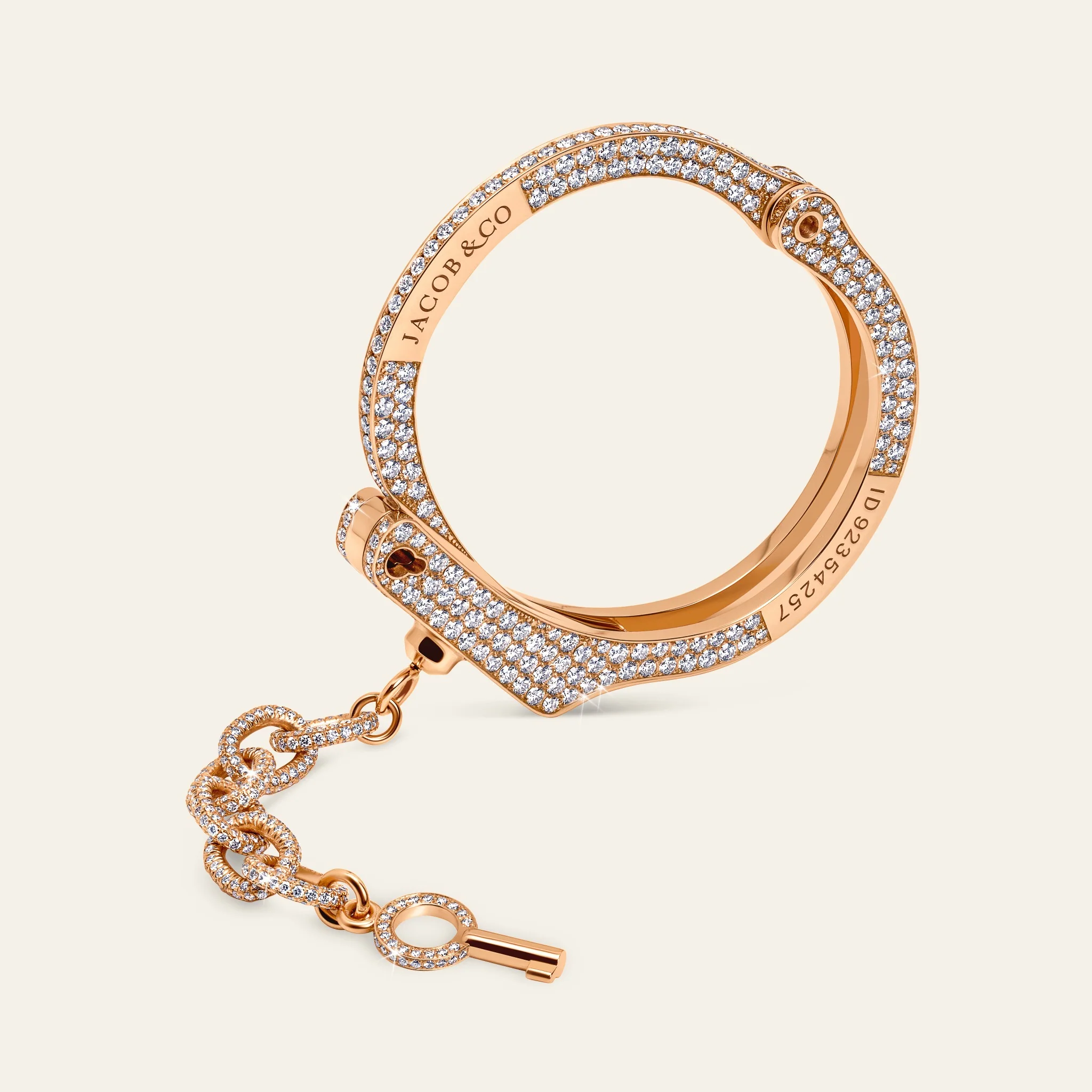 Jacob & Co. ラブ・ロックダウン オールダイヤモンド ブレスレット ビッグサイズ 26.75カラット 正面