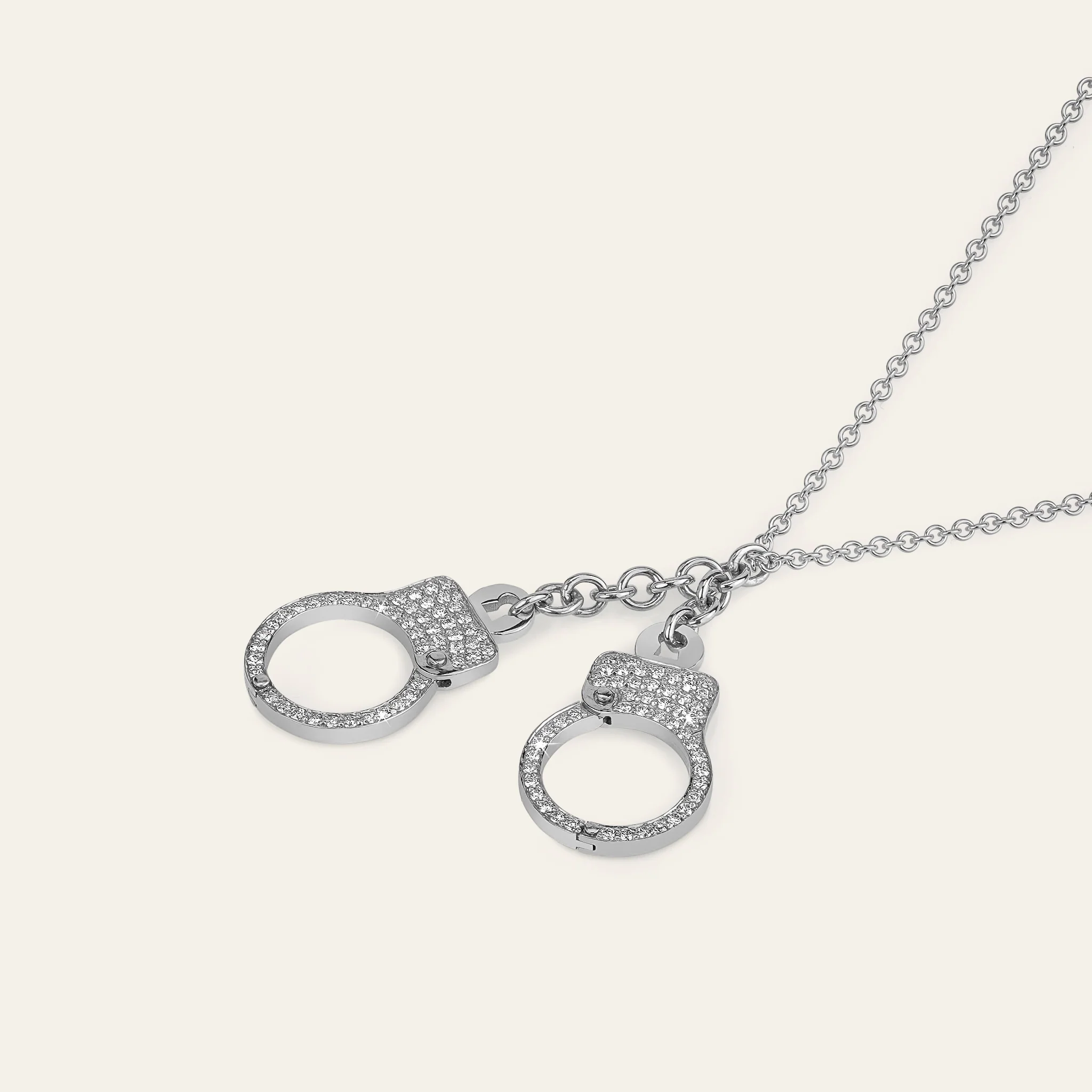 ラブ・ロックダウン ダイヤモンド カフ 18KWG 100石のダイヤモンド 拡大詳細