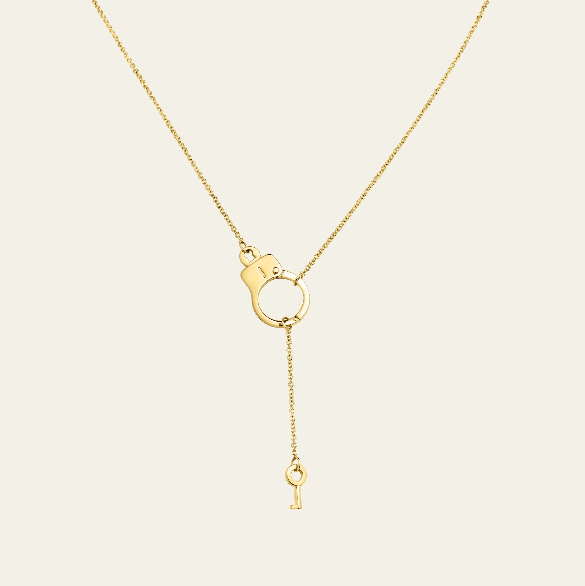 Jacob & Co. 18Kイエローゴールド シングル カフ ペンダント 着用イメージ