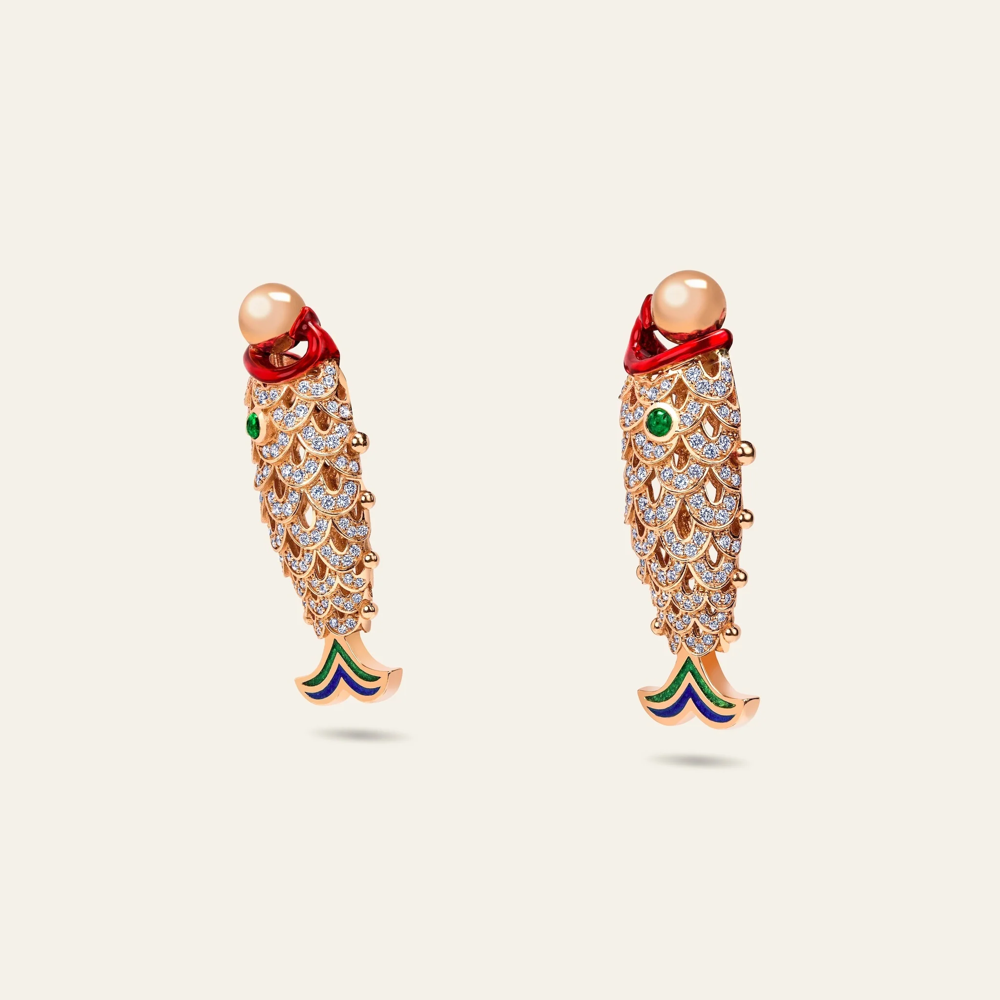 ジェイコブ ラッキー・ユー コレクション 鯉イヤリング 着用画像