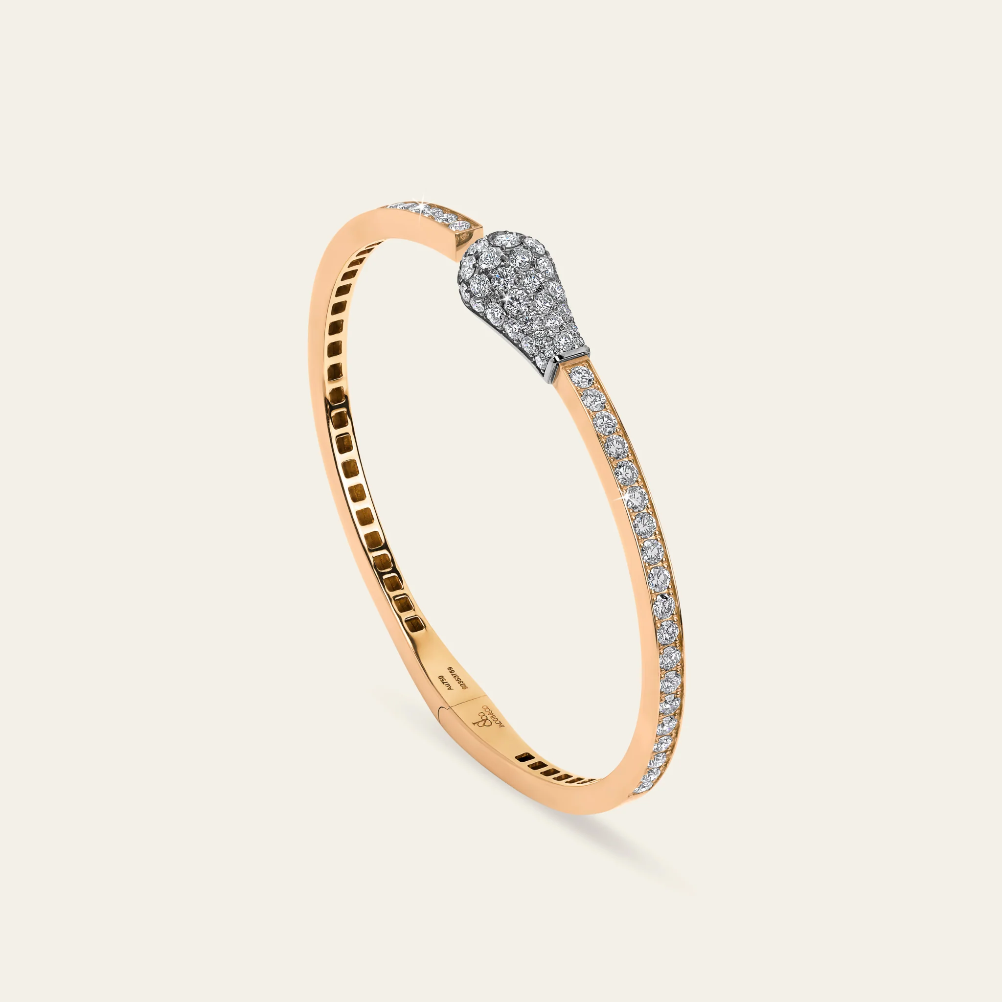 Jacob & Co. 18Kローズゴールド ダイヤモンド 着用イメージ