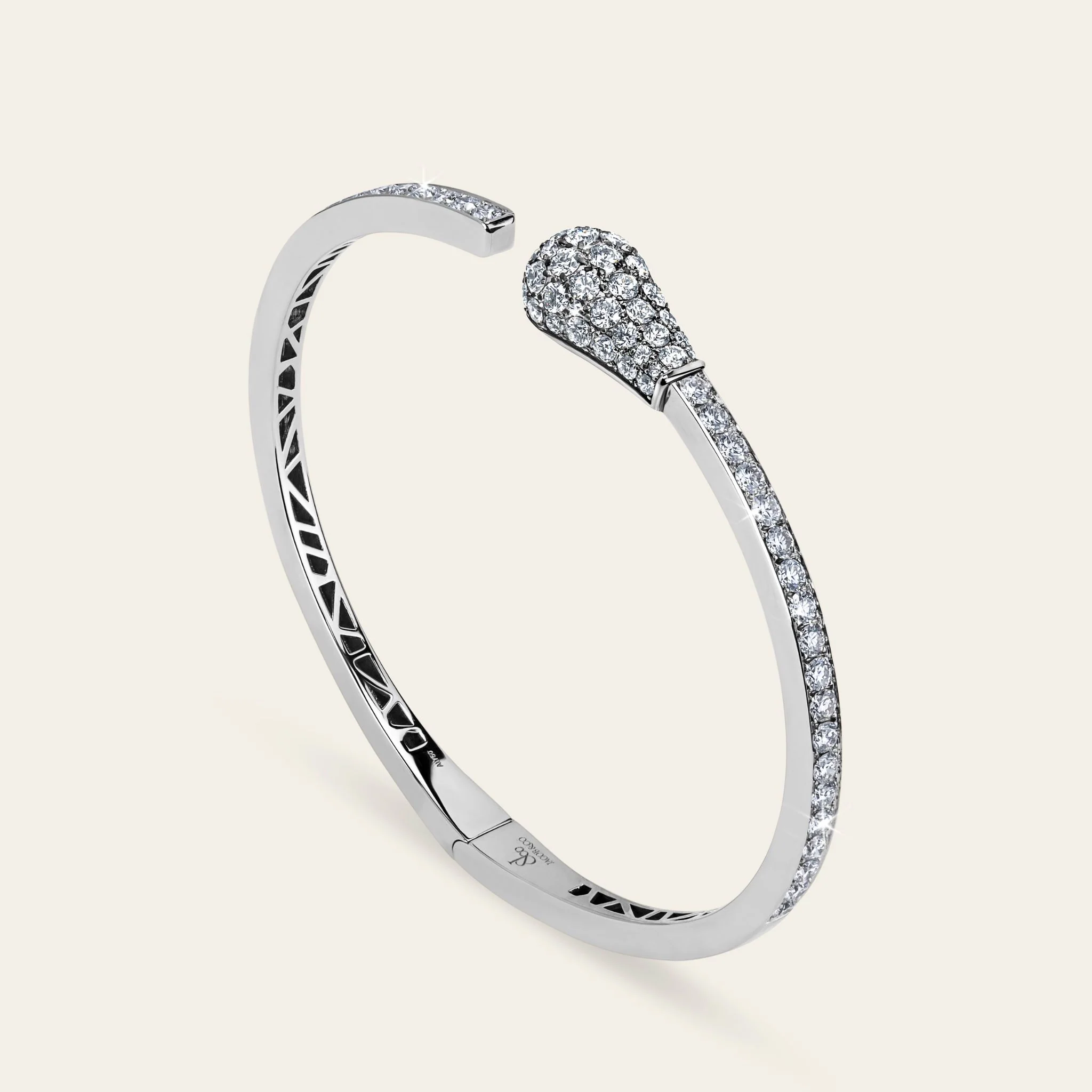 マッチ ダイヤモンド バングル パヴェセッティング 拡大詳細