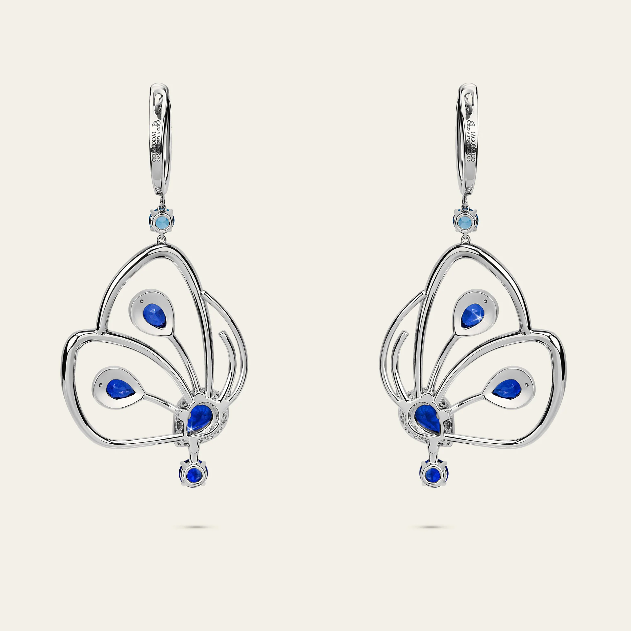 ジェイコブ パピヨン コレクション ホワイトゴールド ピアス 着用画像