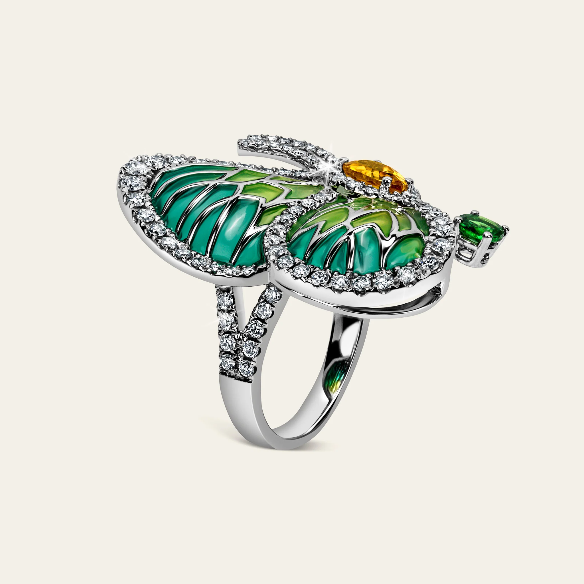 ジェイコブ パピヨン コレクション ホワイトゴールド 指輪 着用画像