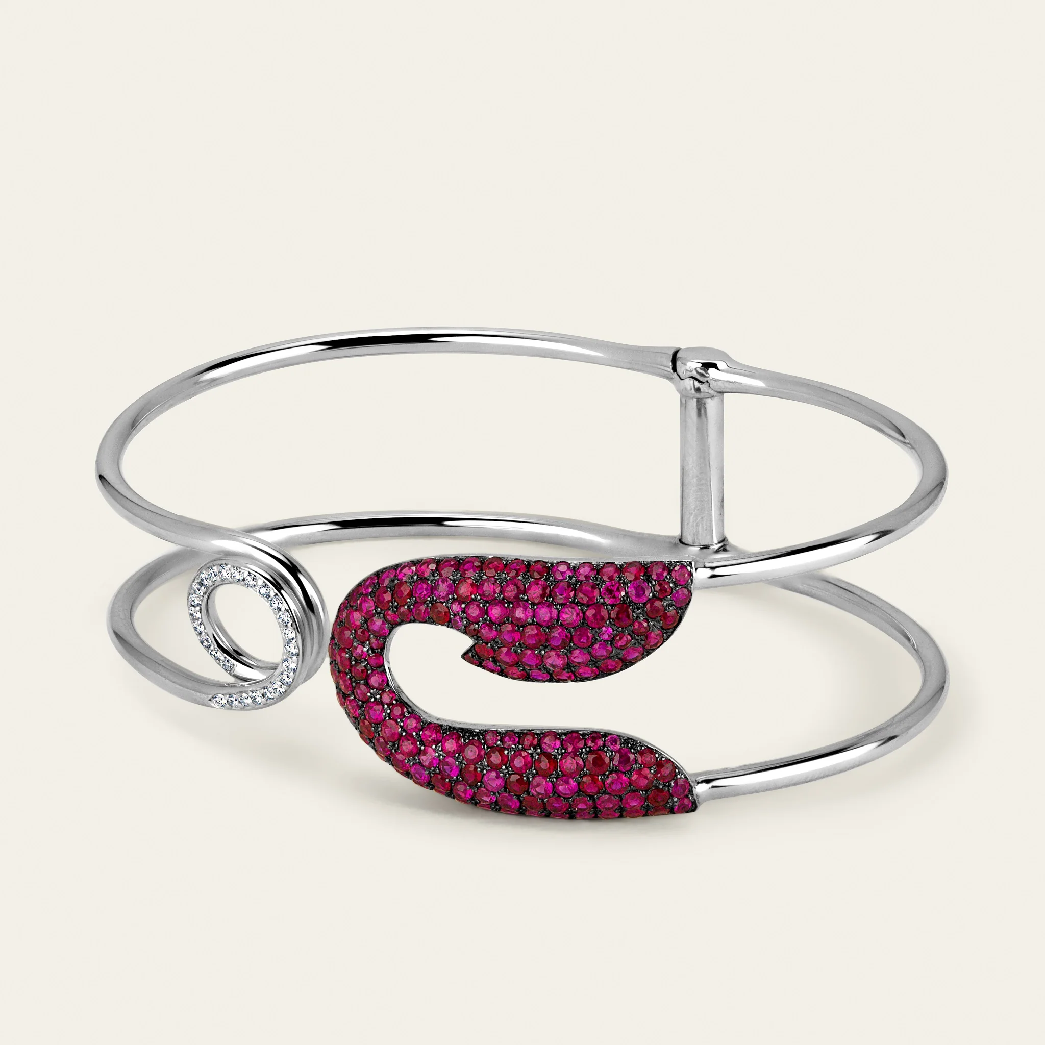 ジェイコブ セキュラス コレクション ホワイトゴールド ルビーブレスレット 着用画像