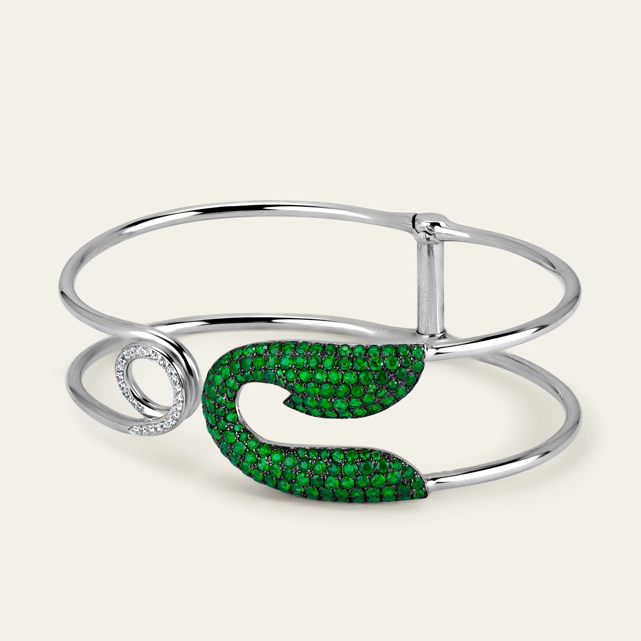 ジェイコブ セキュラス コレクション ホワイトゴールド ツァボライトブレスレット 着用画像