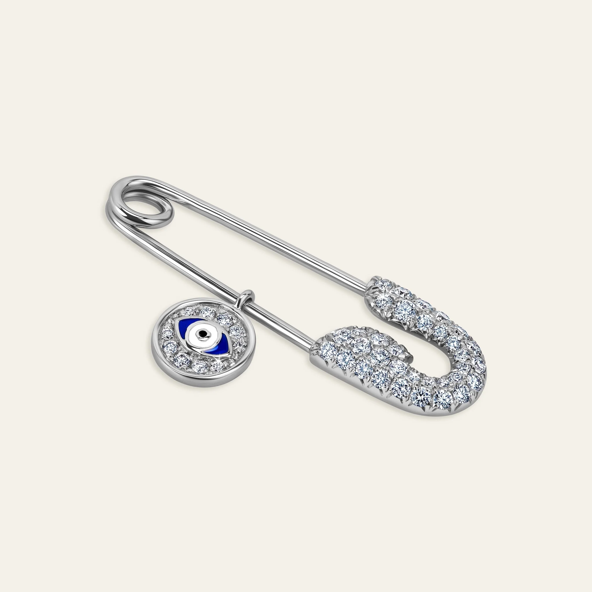 ジェイコブ セキュラス コレクション ホワイトゴールド ピンバッジ 着用画像