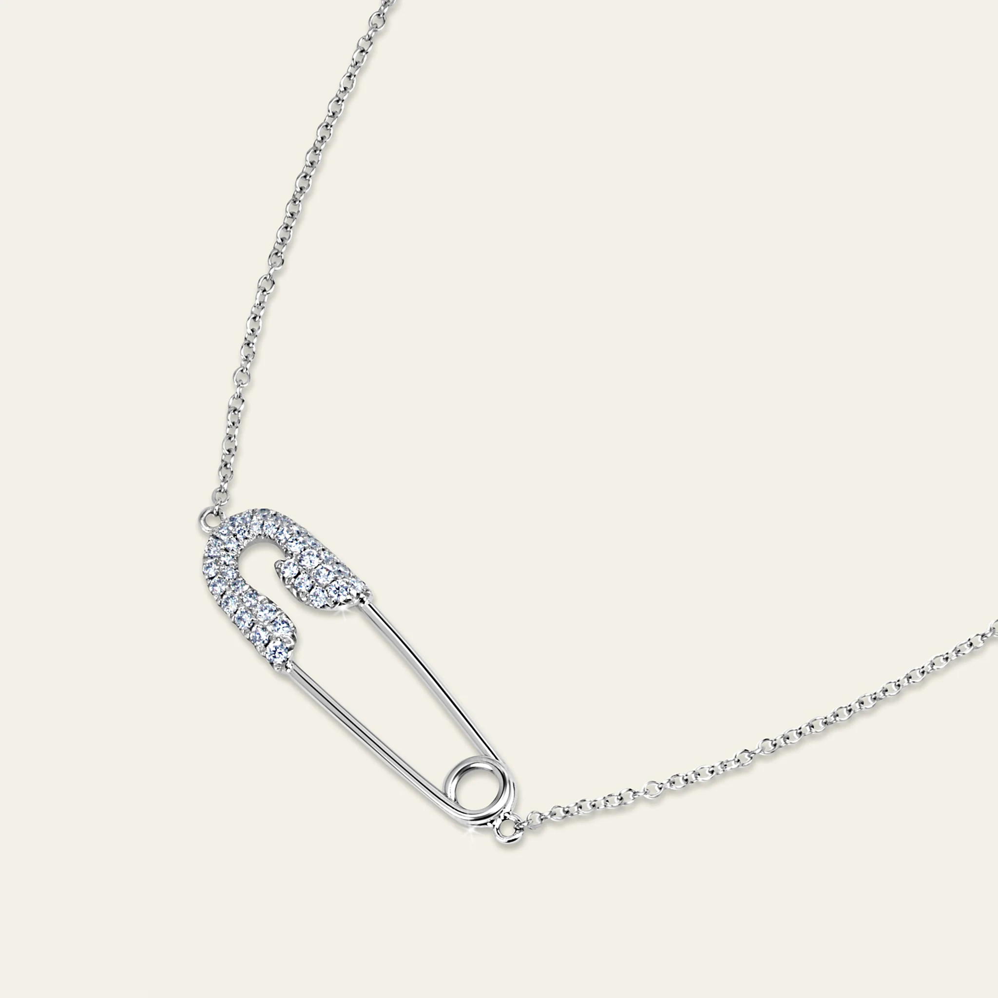 ジェイコブ セキュラス コレクション ホワイトゴールド ネックレス 着用画像