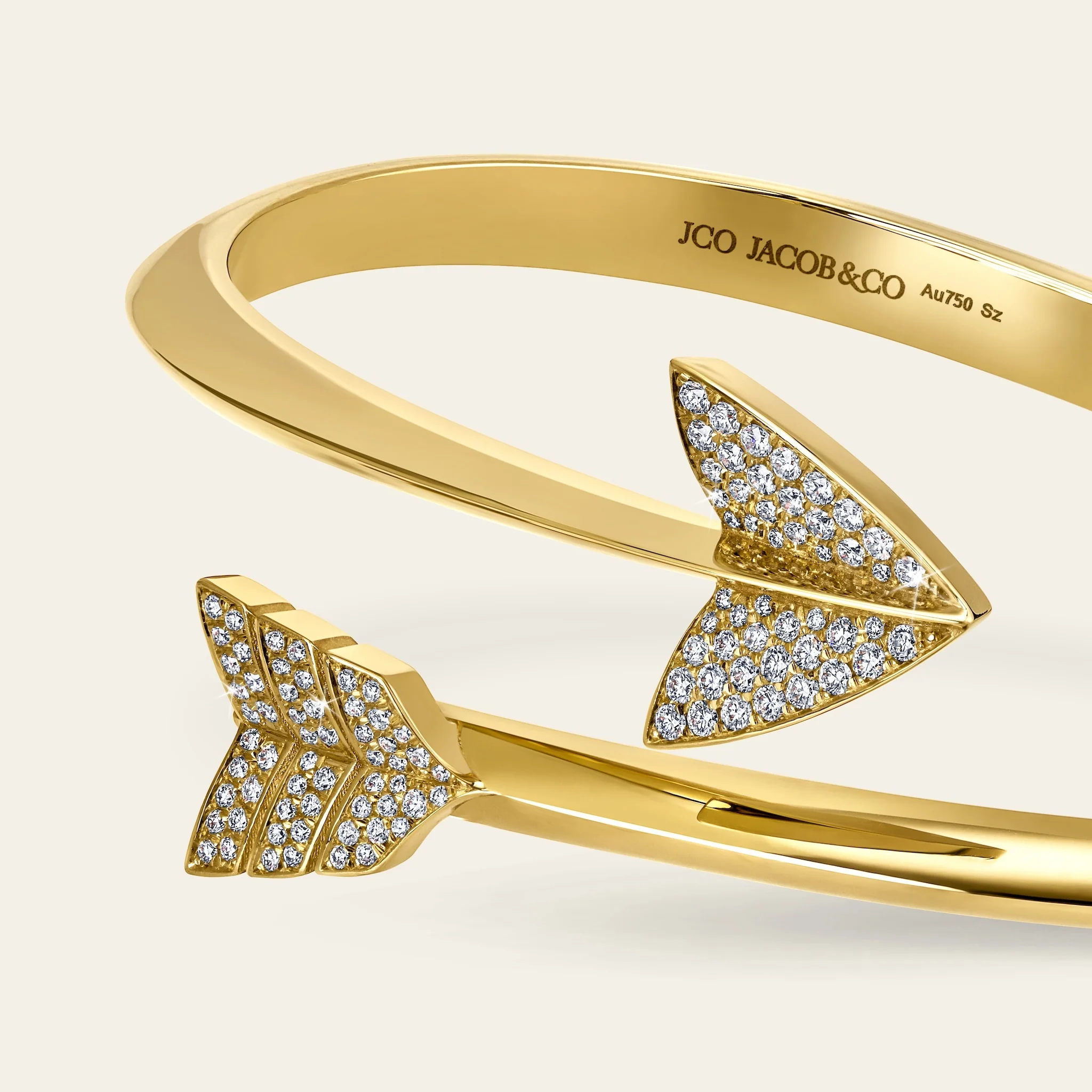 スーパーアロー ダイヤモンド ブレスレット 106石のダイヤモンド 拡大詳細