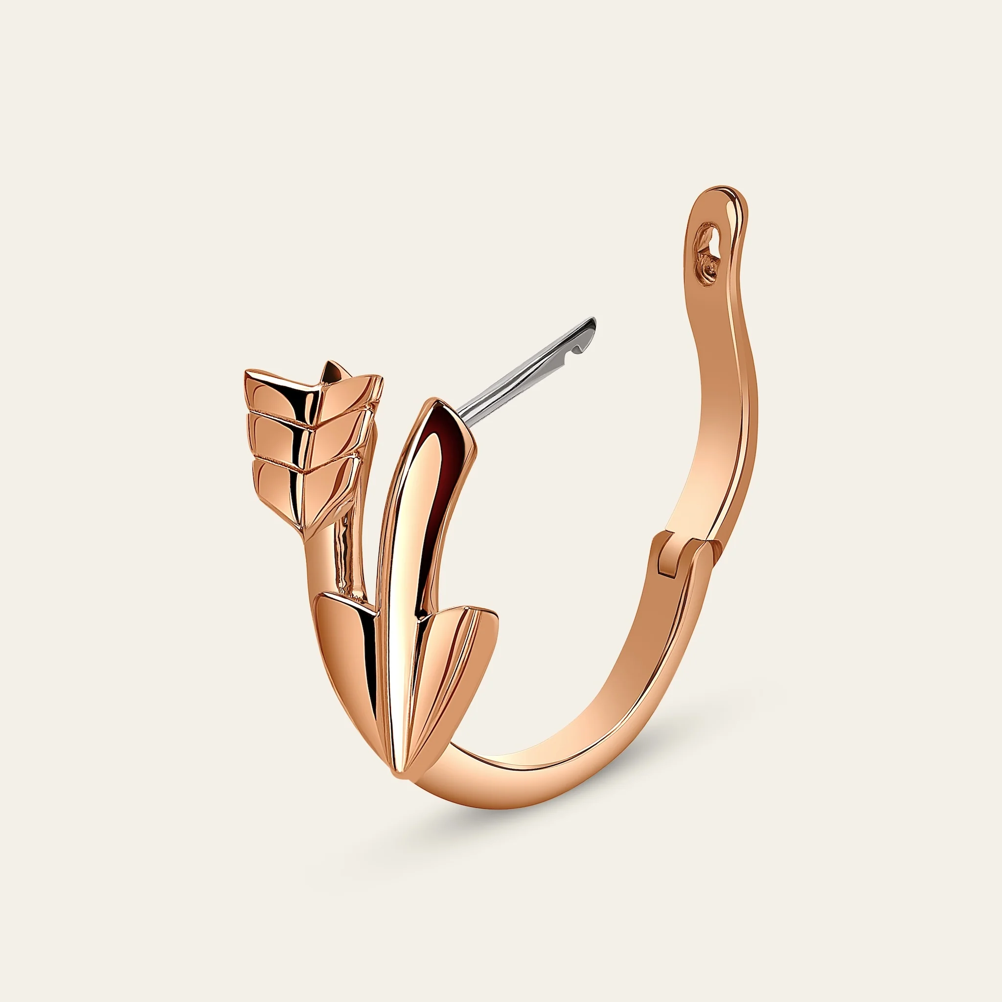 Jacob & Co. スーパーアロー 矢モチーフ ピアス 着用イメージ