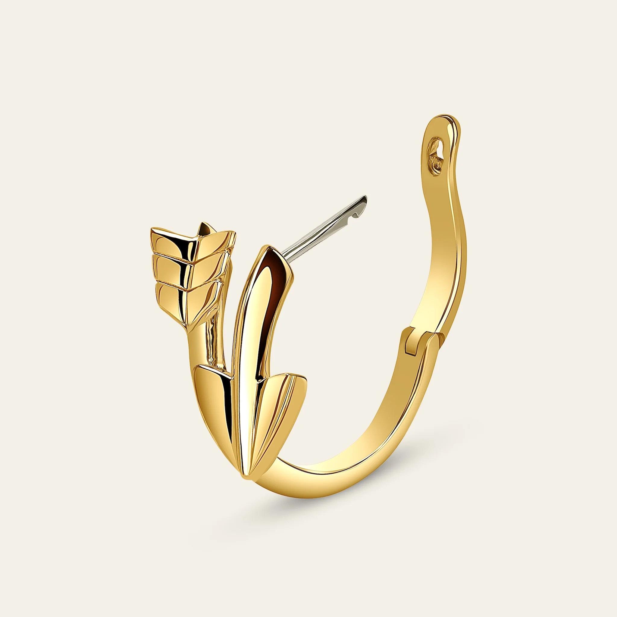 Jacob & Co. スーパーアロー 矢モチーフ ゴールドピアス 着用イメージ