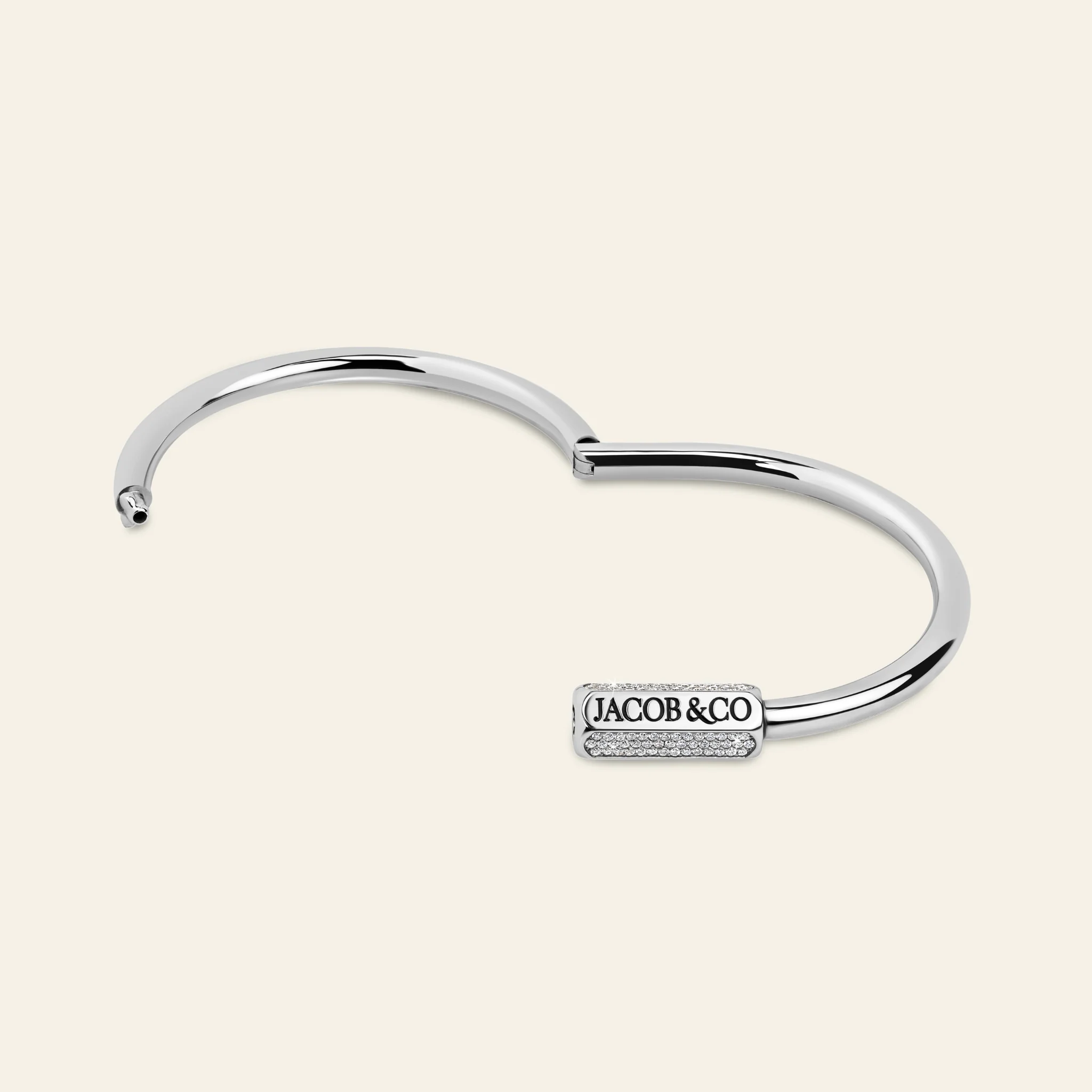 ジェイコブ カラビンロック ダイヤモンド ブレスレット 18KWG 手元コーディネート